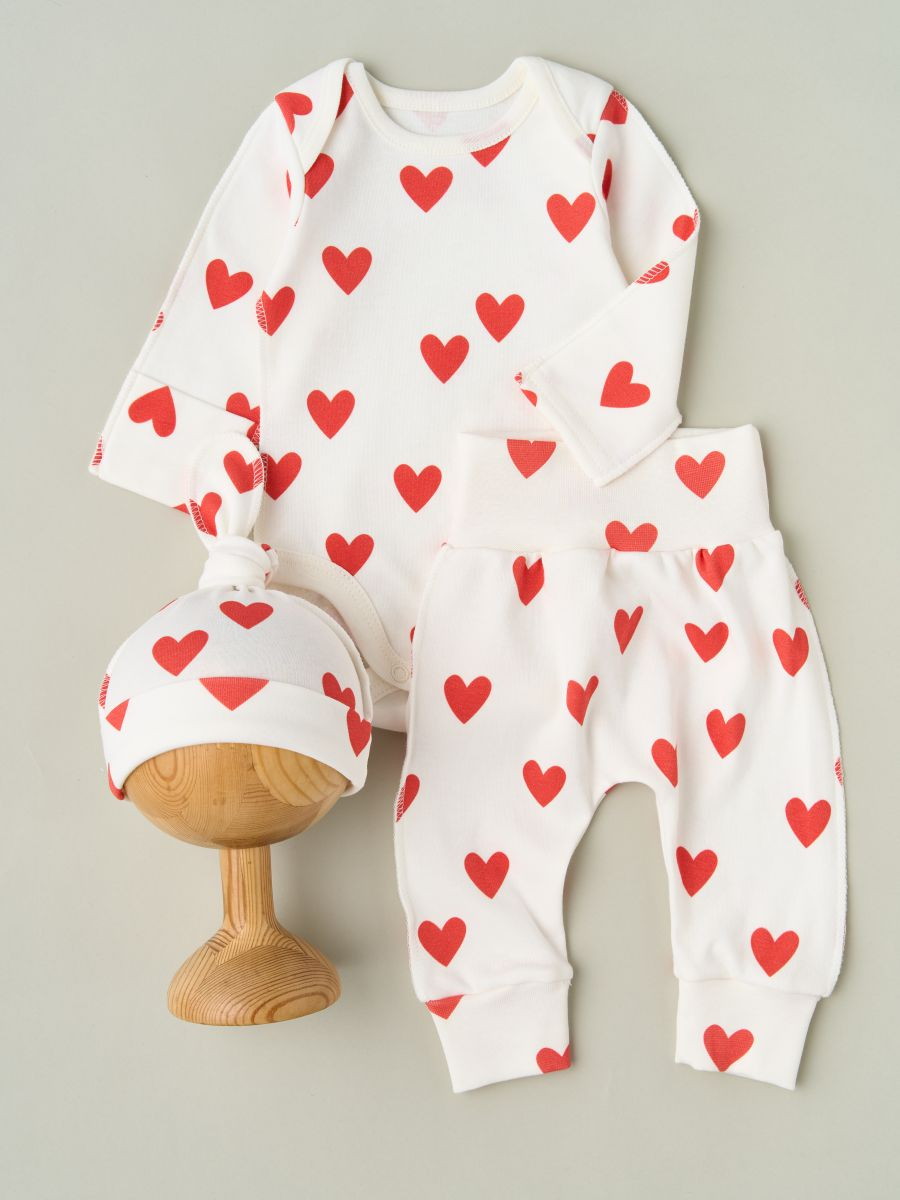 Боди, штанишки, котелок Little Star 728126 сердечки, крем 62