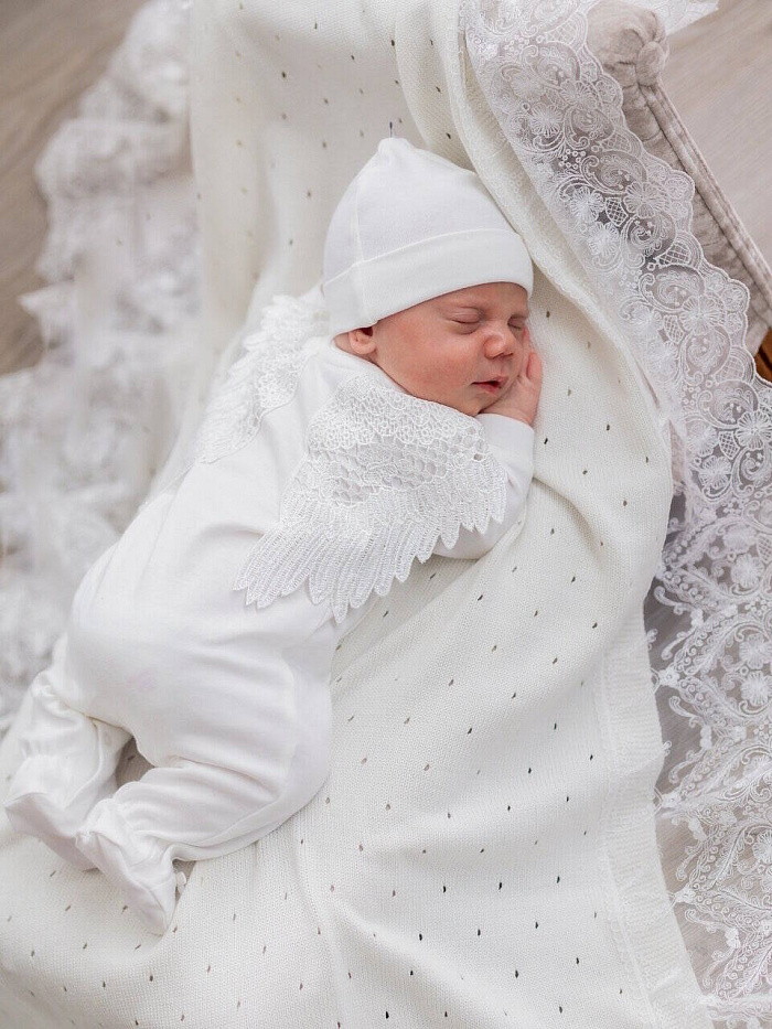 Комплект на выписку НаследникЪ Выжанова Ангел для мальчика 2 пр. 214-030 ЧЗ экрю 56