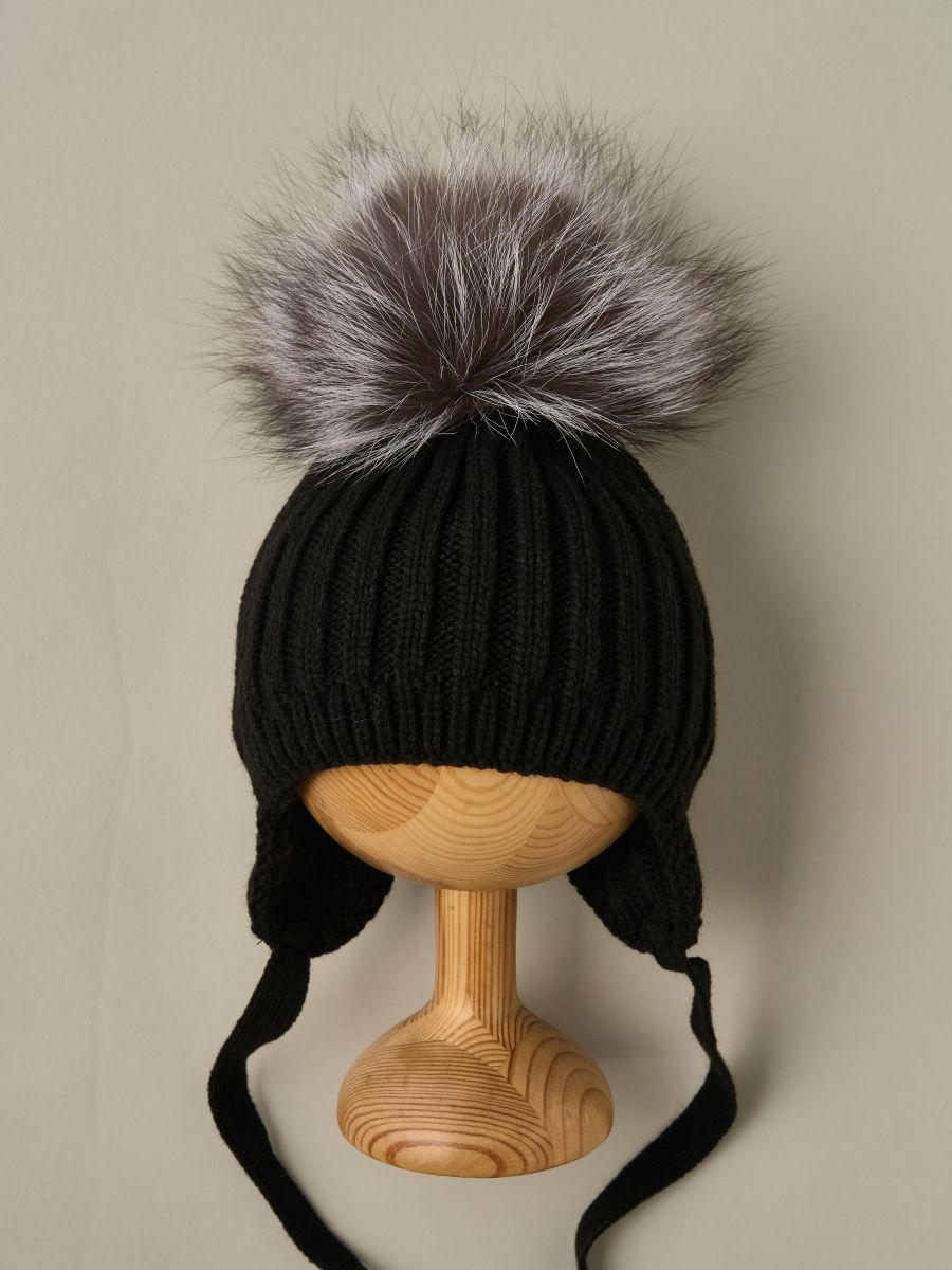 Шапка Little Star Лапша подклад флис, помпон енот 5601 (ЧЗ-нк) черный 38