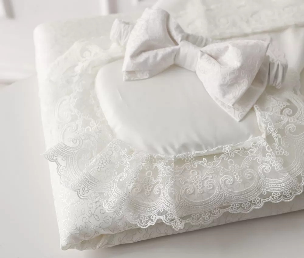 Пеленка Lappetti с кружевным уголком и жестким основанием У1 У1/10 кремовый