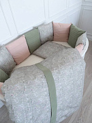 Комплект в детскую кроватку Lappetti Garden для овальной и круглой кроватки 6 предметов розовый