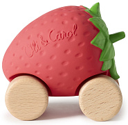 Игрушка-прорезыватель на деревянных колёсах Oli&Carol Машинка Sweetie the Strawberry