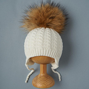 Шапочка Little Star двойная вязка бумбон - мех енота 5560 (ЧЗ-нк) крем 38